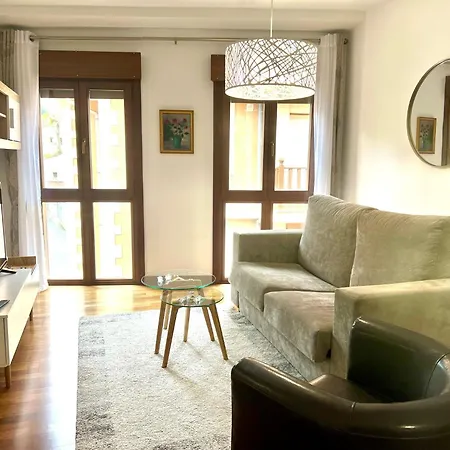 Apartment Salon Moderno Con Plaza De Garaje Privada Llanes