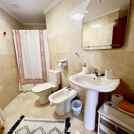 Apartman Salon Moderno Con Plaza De Garaje Privada Incluida Llanes